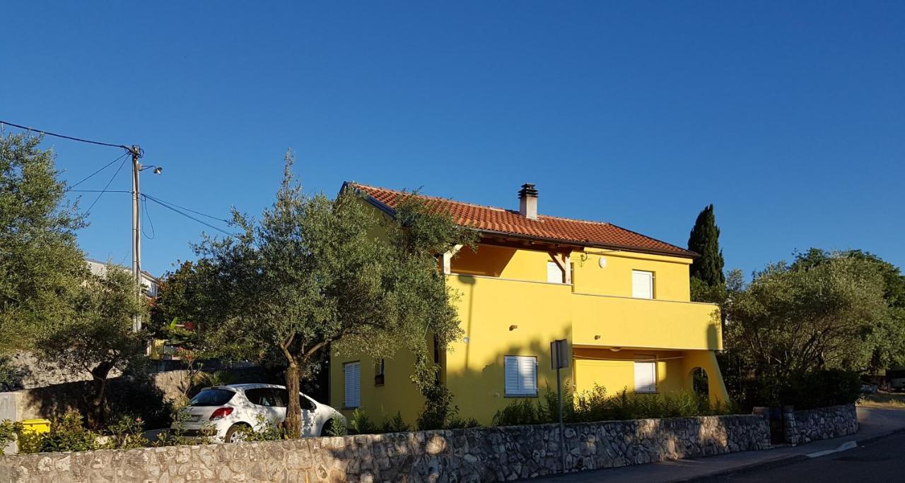 Apartmani Ljerka Malinska Exterior foto