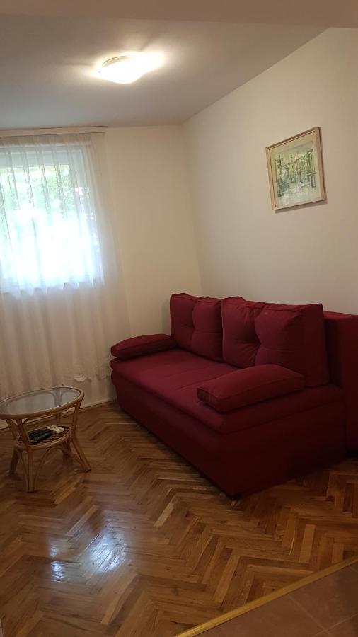 Apartmani Ljerka Malinska Exterior foto